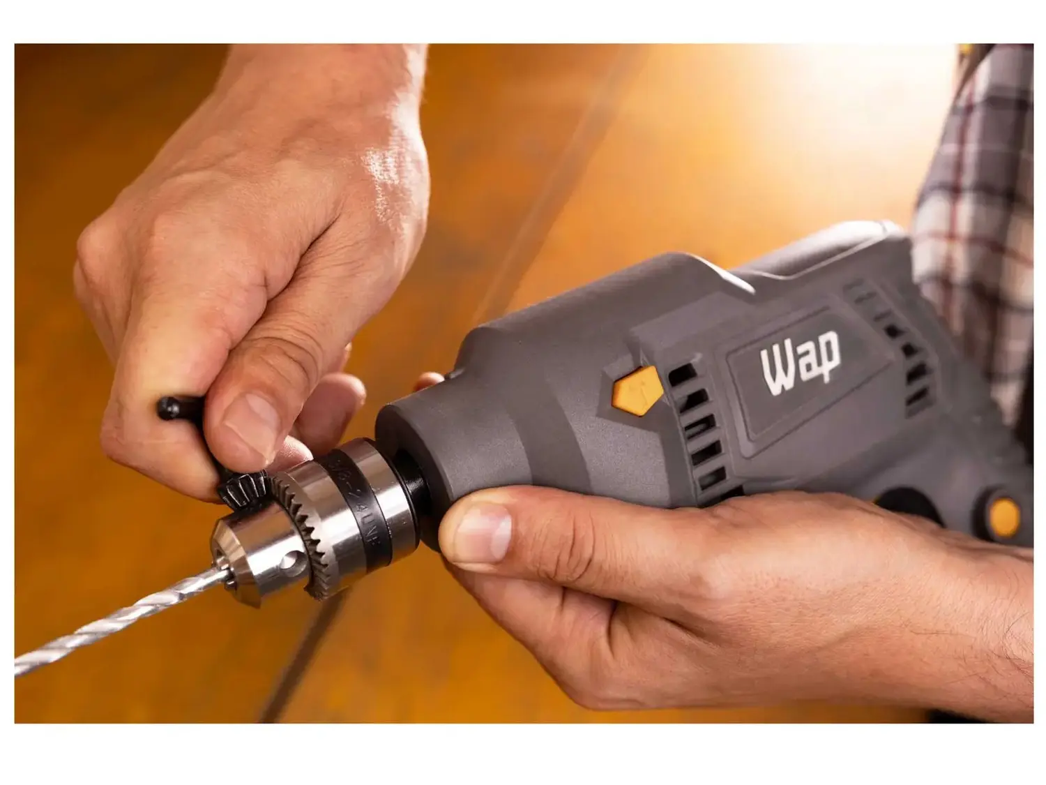 Furadeira e Parafusadeira de Impacto Wap 700W com Maleta 12 Peças WF 700K10 - Imagem 4
