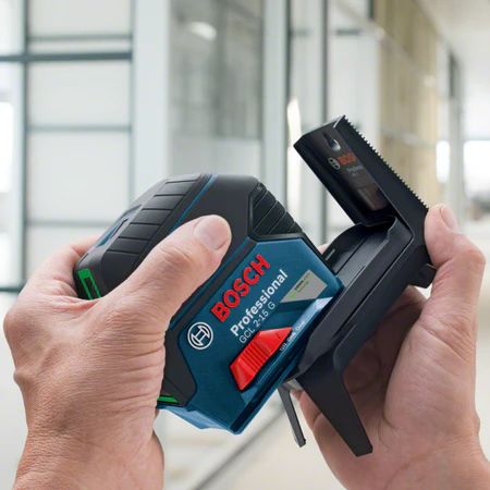 Nivel A Laser em linhas Verdes vertical e horizontal Bosch modelo Gcl215g 15m + Tripé e trena manual - Imagem 5